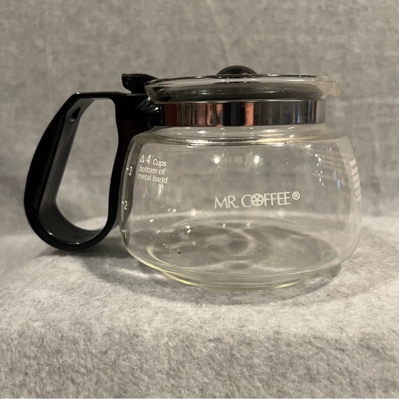 Mr. Coffee 4 Cup Replacement Pot In Excellent Condiiton - Picture 5 of 8